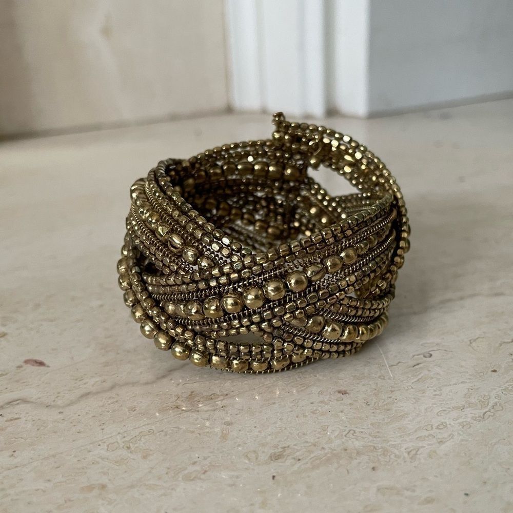 Rosena Sammi Nizam Embellished Cuff (gold)
